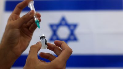 In Israel haben bereits mehr als 600.000 Menschen eine vierte (Booster-) Impfdosis erhalten.