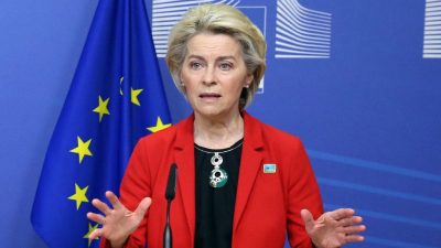 Druck auf von der Leyen wächst: EU-Parlamentarier fordern Rücktritt