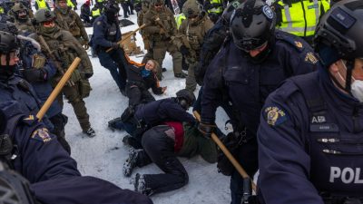 Ottawa: Polizei greift hart durch – Demonstranten kündigen Rückzug an