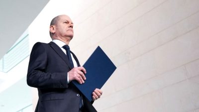 Cum-Ex-Skandal: Star-Jurist verklagt Olaf Scholz