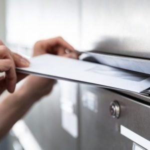 Verbraucherzentrale warnt: Achtung, Postkartenfalle!