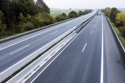 Mit Tempo 417 über A2: Staatsanwaltschaft ermittelt