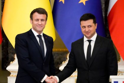 Selenskyj: Macron soll sich in Ukraine Bild von „Völkermord“ machen