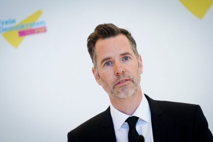 FDP macht Druck – 2G, 2G+ und 3G für Handel und Hotels abschaffen