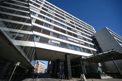 Höchststrafe für syrischen Folterarzt wegen Verbrechen gegen Menschlichkeit