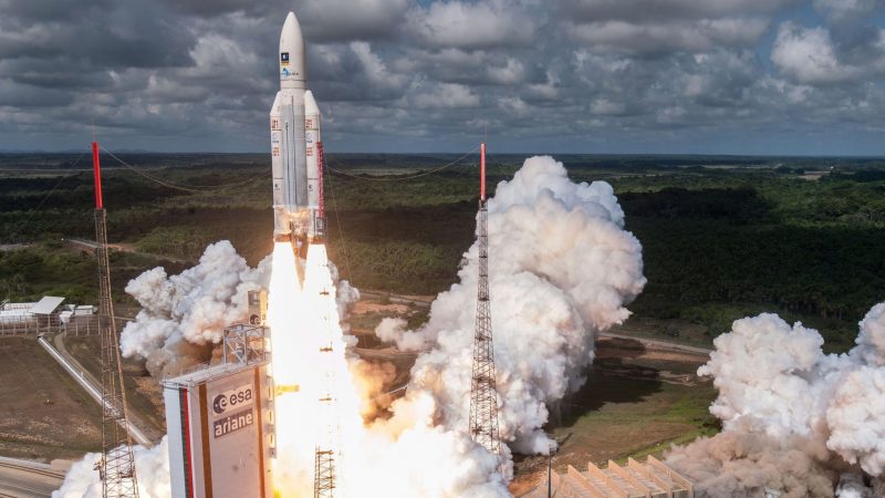 Ein Wissenschaftler soll Informationen über die Ariane-Raketen an den russischen Geheimdienst weitergegeben haben.