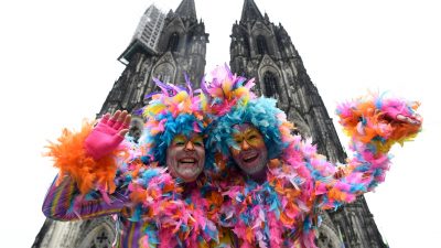 „Brauchtumszonen“: Rheinischer Straßenkarneval mit 2G-plus
