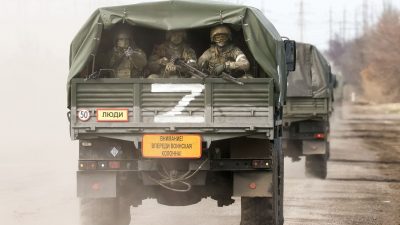 Russland zieht inmitten von Ukraine-Konflikt neue Wehrpflichtige ein
