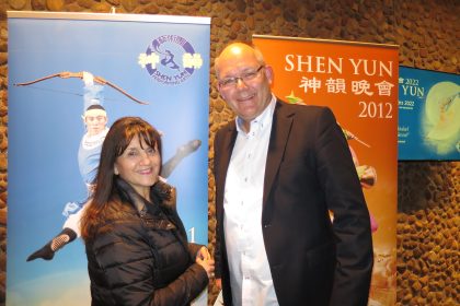 Pfirsich- und Pflaumenblüten: Frühling mit Shen Yun in der Deutschen Oper Berlin