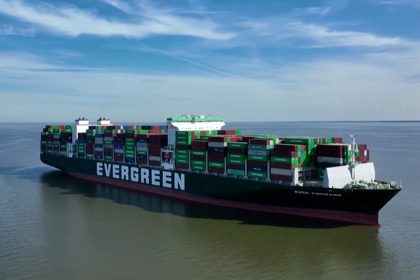 Déjà-vu: Erneut Evergreen-Containerschiff auf Grund gelaufen