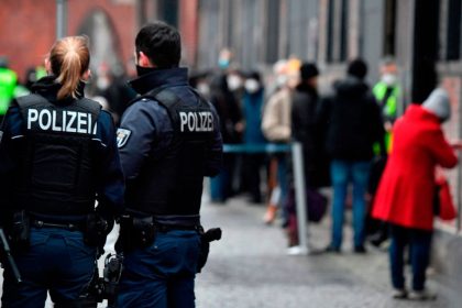 Polizeigewerkschaft: Keine Grundlage mehr für Freiheits-Eingriffe und Impfpflicht