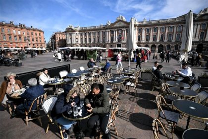 Niederlande und Frankreich heben fast alle Corona-Maßnahmen auf