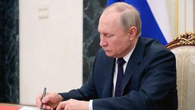 Putin rudert zurück: Gas muss nicht ab sofort in Rubel bezahlt werden
