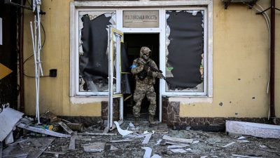 Lage in der Ukraine – Selenskyj droht Unterstützern Russlands mit dem Tod