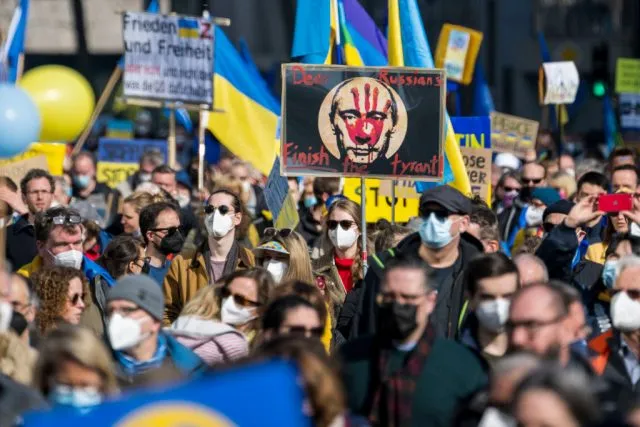Großdemonstration in Berlin. 13. März 2022. Foto: Thomas Lohnes/Getty Images