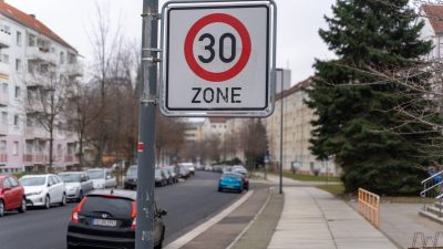 Flächendeckend Tempo 30 für Städte? Verkehrsminister lehnt ab