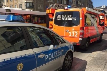 Polizei, Armee, Feuerwehr und die Teil-Impfpflicht Pflege
