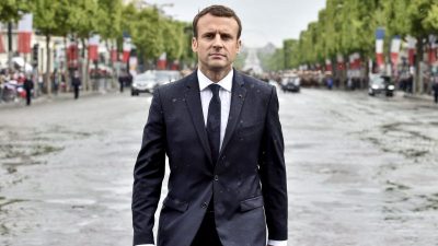 Präsident Macron kündigt Kandidatur für zweite Amtszeit an