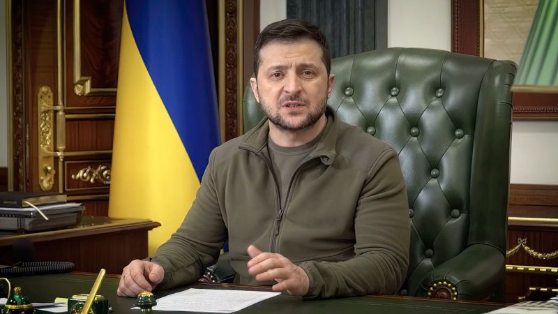 Der ukrainische Präsident Wolodymyr Selenskyj wendet sich heute in einer Videoansprache an die Abgeordneten des Deutschen Bundestages.