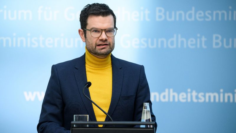 Justizminister Marco Buschmann: Deutsche Kampfwillige dürfen nicht auf eigene Faust Kampfhandlungen in der Ukraine ausüben.