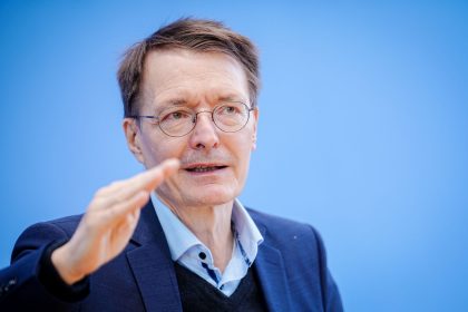 Lauterbach “kassiert” Freiwilligkeit bei Covid-Isolation wieder ein