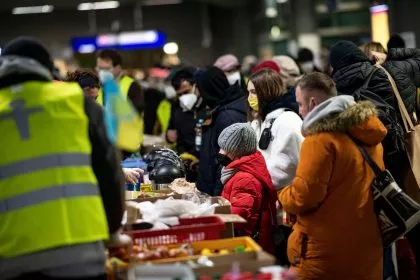 Neue Pässe, aber keine Ukrainer? Was Politiker nach Flüchtlingstumult sagen