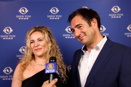 „Ich musste von Anfang an schon weinen“ – Pharmareferentin von Shen Yun berührt