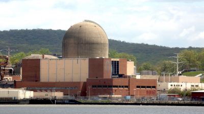 Biden startet Rettungsaktion für notleidende Atomkraftwerke