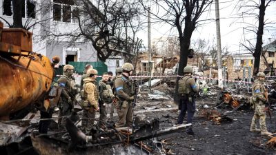 Selenskyj will Kriegsverbrechen aufklären – Moskau spricht von „inszenierter Provokation“
