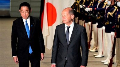 Tokio statt Peking: Kanzler Scholz zu erster Asien-Reise aufgebrochen
