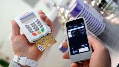 Mehrheit sieht Smartphone-Banking als dauerhaften Trend