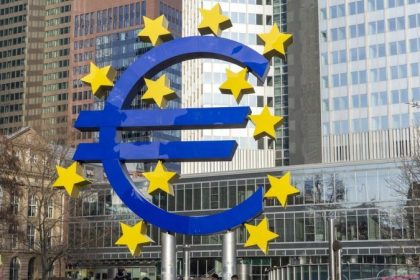 Zinsanhebung: Rezessionsgefahr, Stagflation und der Kampf um die Weltherrschaft