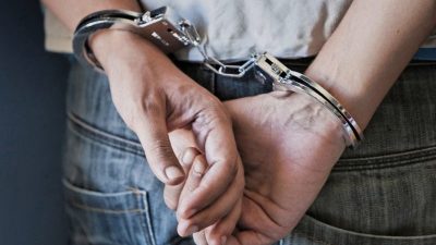 Drei Männer sollen Friedensrichter brutal verprügelt haben – Festnahmen im Saarland