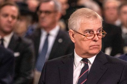 Der britische Prinz Andrew kommt aus den Negativschlagzeilen nicht raus.