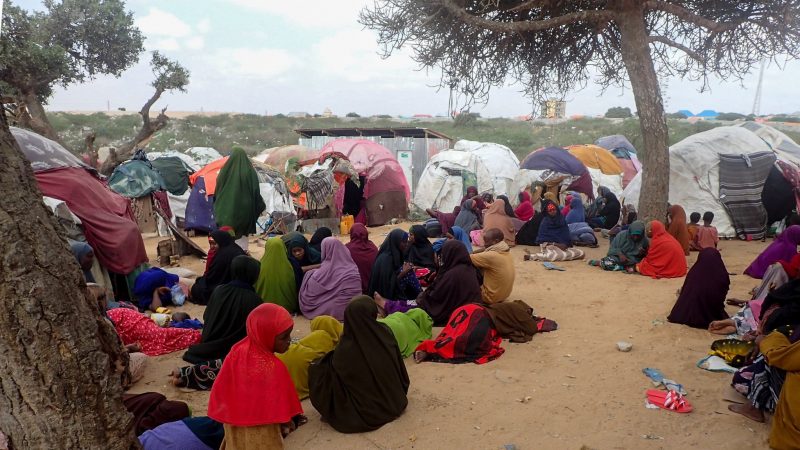 Binnenflüchtlinge am Rand der somalischen Hauptstadt Mogadischu.