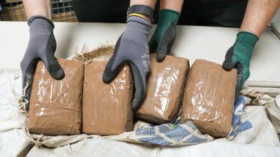 Riesiger Kokain-Fund: Vier Verhaftungen in Bremen