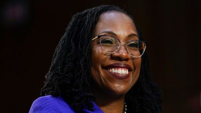 „Historisch“: Erste schwarze Richterin am Supreme Court