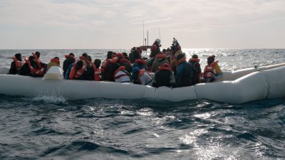 Schleuserfahrten vom Libanon: Razzia wegen mutmaßlicher Falschaussagen in Prozess mit hundert Toten