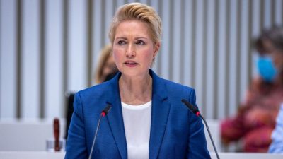 Ministerpräsidentin Schwesig als SPD-Chefin in Mecklenburg-Vorpommern bestätigt