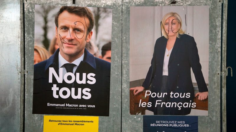 In den Umfragen liegt Macron vorne, aber Experten schließen einen Sieg von Le Pen nicht aus.