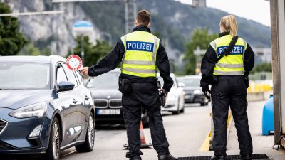 Bayern: Bei Grenzkontrolle mehr als 170 Schusswaffen beschlagnahmt