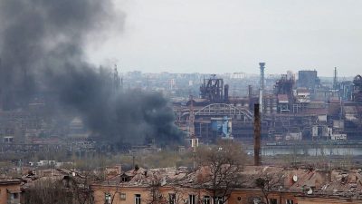 Trotz Feuerpause: Ukraine meldet weitere Kämpfe um Stahlwerk