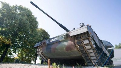 Bundesregierung genehmigt Verkauf von 100 Panzerhaubitzen an Ukraine