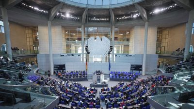 Verkleinerung des Bundestags: Steuerzahlerbund mahnt