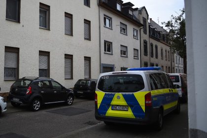 Polizei schießt Verletztem ins Bein – Mann stirbt