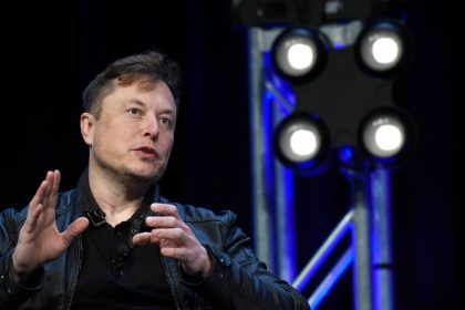 Musk: Trumps Verbannung von Twitter war “moralisch falsch und dumm”