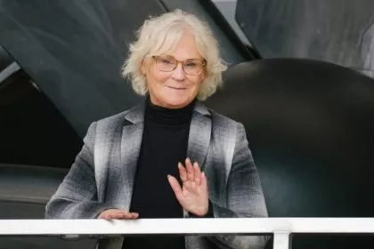 Das sagt Lambrecht zur Kritik am Mitflug ihres Sohnes