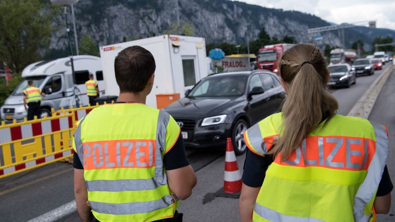 Deutschland lässt seit 2015 an der Grenze zwischen Bayern und Österreich wieder kontrollieren.