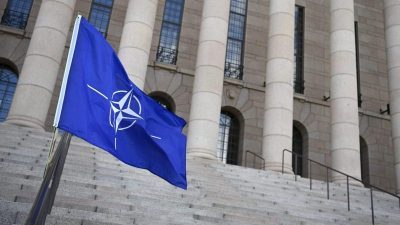 Finnland und Schweden beantragen offiziell Beitritt zur Nato