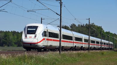 Busse und Bahnen: Deutschlands großer Sommer-Test
